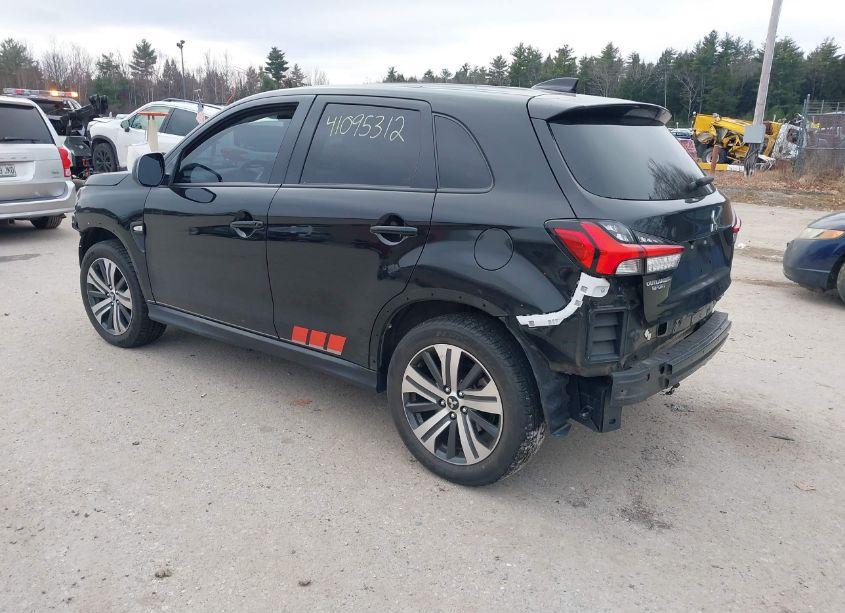 Photo 3 of 2021 Mitsubishi Outlander SPORT 2.0 BE AWC/2.0 ES AWC/2.0 LE AWC/2.0 SE AWC (VIN JA4ARUAU1MU004506)