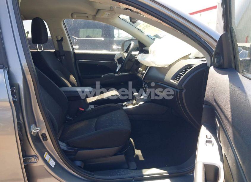 Photo 5 of 2021 Mitsubishi Outlander SPORT 2.0 BE AWC/2.0 ES AWC/2.0 LE AWC/2.0 SE AWC (VIN JA4ARUAU2MU013554)