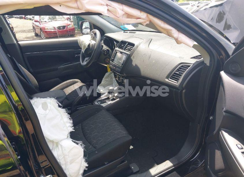 Photo 5 of 2023 Mitsubishi Outlander SPORT 2.0 ES AWC/2.0 LE AWC/2.0 RALLIART AWC/2.0 S AWC/2.0 SE AWC (VIN JA4ARUAU2PU008729)