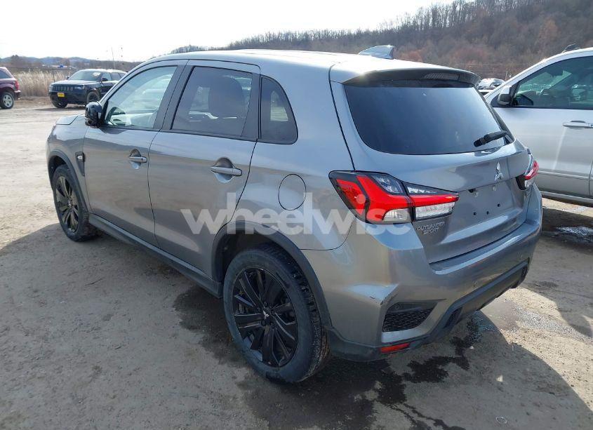 Photo 3 of 2024 Mitsubishi Outlander SPORT LE (VIN JA4ARUAU2RU001654)