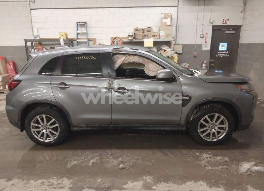 Photo 14 of 2022 Mitsubishi Outlander SPORT 2.0 BE AWC/2.0 ES AWC/2.0 LE AWC/2.0 SE AWC/2.0 SE SPECIAL EDITION AWC (VIN JA4ARUAU3NU018733)