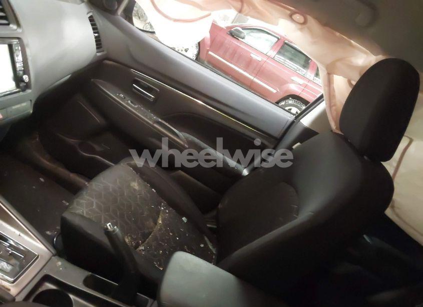 Photo 5 of 2022 Mitsubishi Outlander SPORT 2.0 BE AWC/2.0 ES AWC/2.0 LE AWC/2.0 SE AWC/2.0 SE SPECIAL EDITION AWC (VIN JA4ARUAU3NU018733)