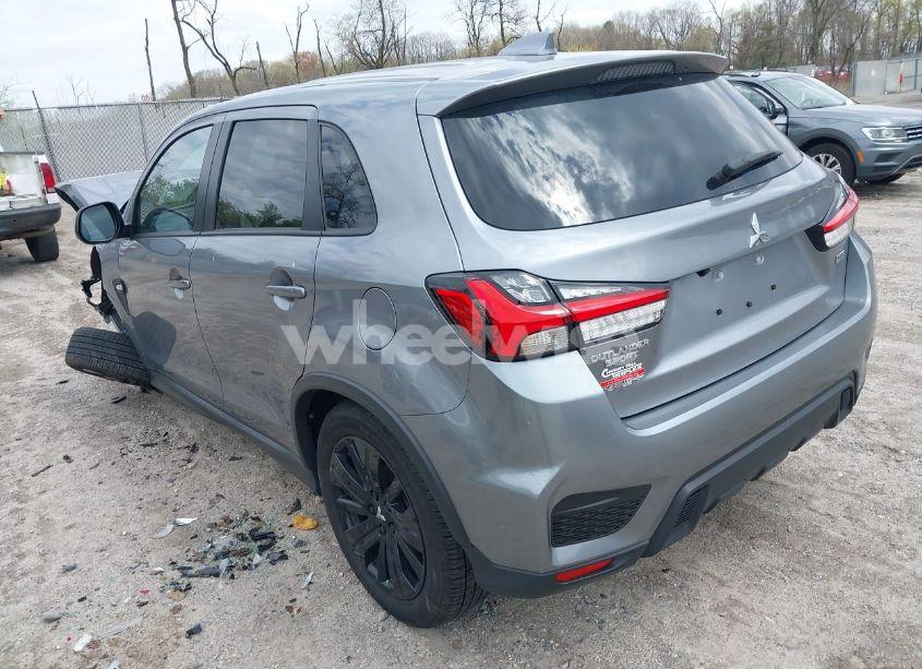 Photo 3 of 2024 Mitsubishi Outlander SPORT (VIN JA4ARUAU4RU017922)