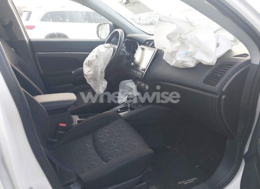 Photo 5 of 2021 Mitsubishi Outlander SPORT 2.0 BE /2.0 ES /2.0 LE /2.0 SE (VIN JA4ARUAU5MU019400)