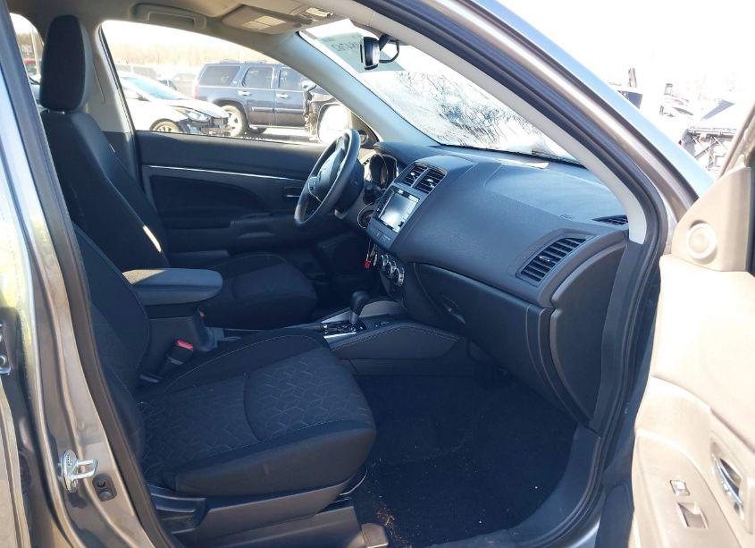 Photo 5 of 2023 Mitsubishi Outlander SPORT 2.0 ES (VIN JA4ARUAU5PU012273)