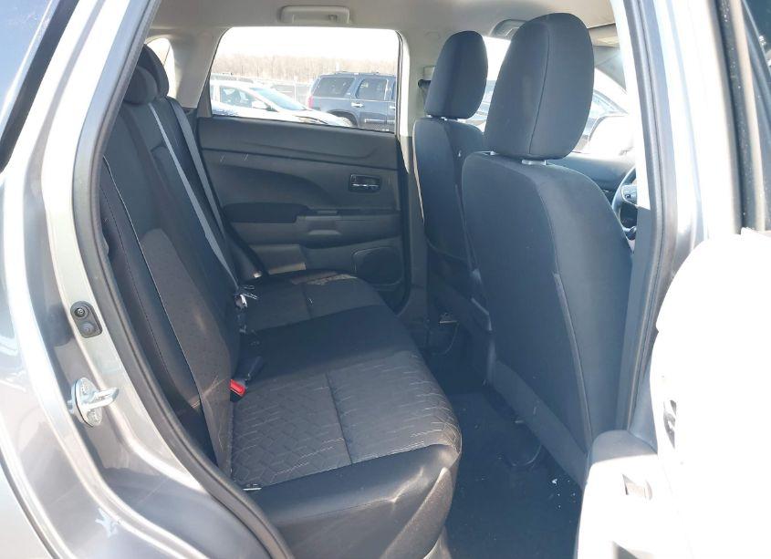 Photo 8 of 2023 Mitsubishi Outlander SPORT 2.0 ES (VIN JA4ARUAU5PU012273)