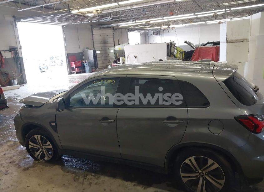 Photo 15 of 2021 Mitsubishi Outlander SPORT 2.0 BE AWC/2.0 ES AWC/2.0 LE AWC/2.0 SE AWC (VIN JA4ARUAU6MU030969)