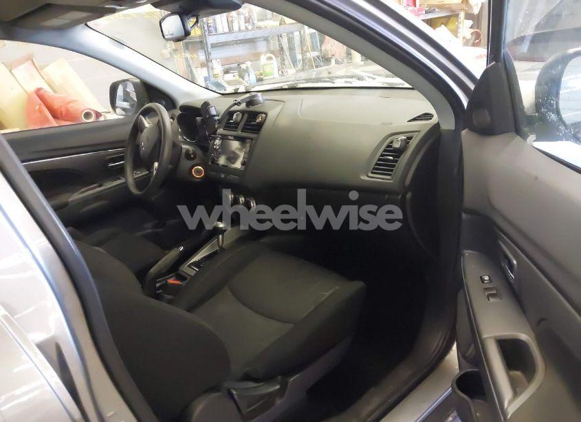 Photo 5 of 2021 Mitsubishi Outlander SPORT 2.0 BE AWC/2.0 ES AWC/2.0 LE AWC/2.0 SE AWC (VIN JA4ARUAU6MU030969)