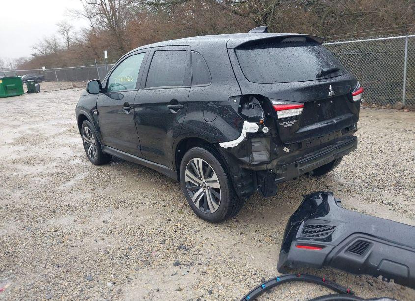 Photo 3 of 2022 Mitsubishi Outlander SPORT 2.0 BE /2.0 ES /2.0 LE /2.0 SE /2.0 SE SPECIAL EDITION (VIN JA4ARUAU6NU018421)