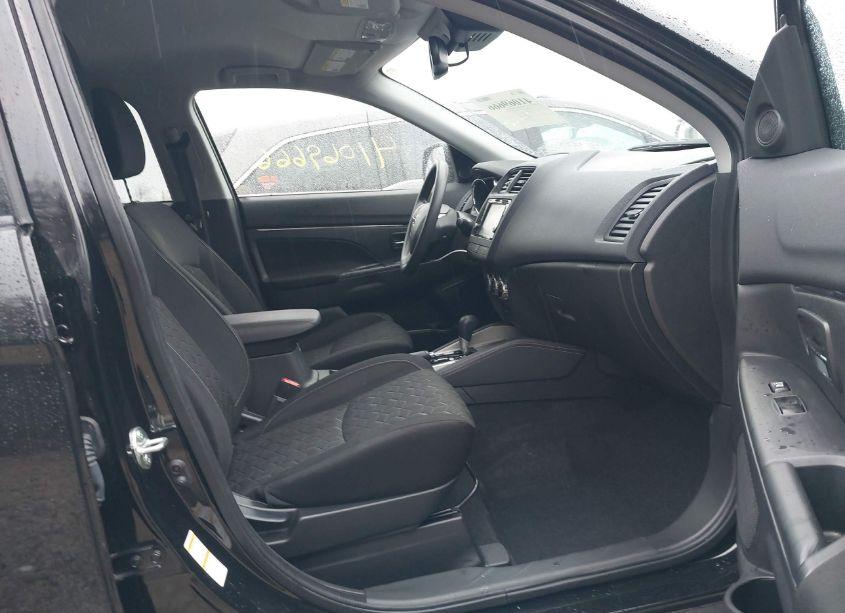 Photo 5 of 2022 Mitsubishi Outlander SPORT 2.0 BE /2.0 ES /2.0 LE /2.0 SE /2.0 SE SPECIAL EDITION (VIN JA4ARUAU6NU018421)