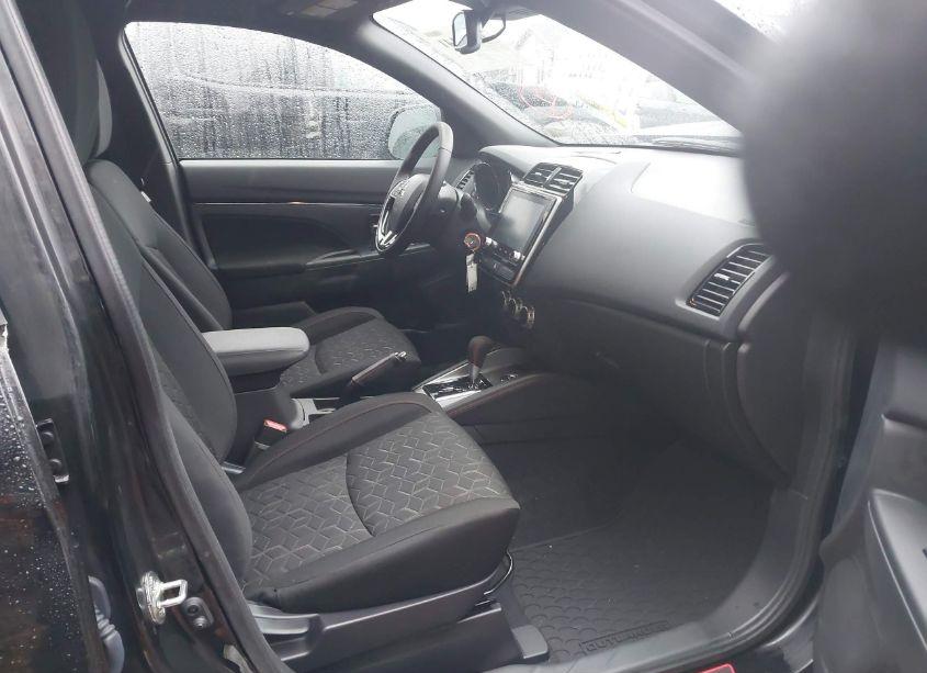 Photo 5 of 2024 Mitsubishi Outlander SPORT 2.0 ES /2.0 LE /2.0 RALLIART /2.0 S /2.0 SE /2.0 TRAIL EDITION /ES/LE/RALLIART/S/SE/TRAIL EDITION (VIN JA4ARUAU6RU004556)