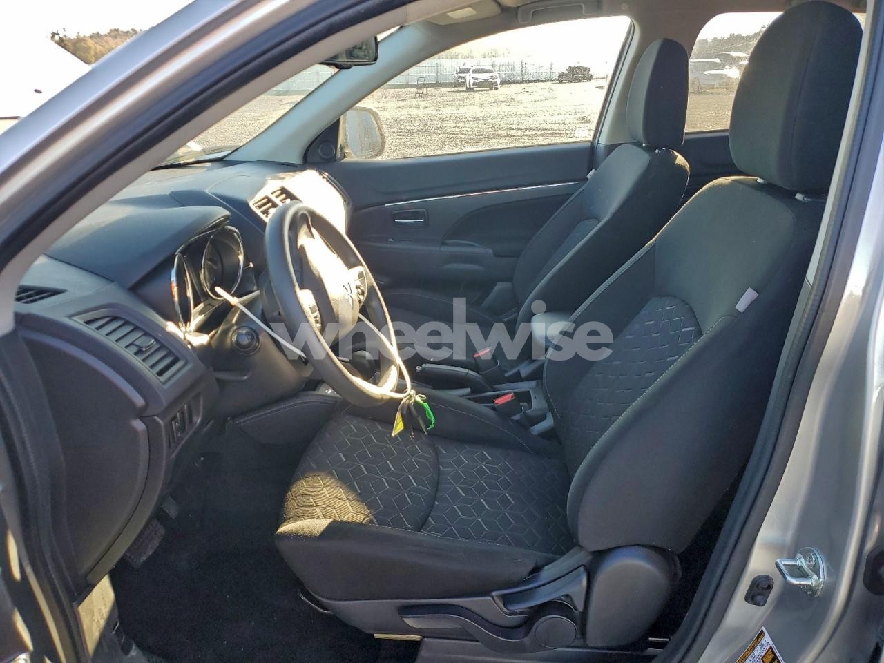 Photo 7 of 2024 MITSUBISHI OUTLANDER SPORT S/SE (VIN JA4ARUAU6RU018585)