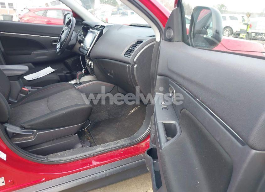 Photo 5 of 2023 Mitsubishi Outlander SPORT 2.0 LE AWC (VIN JA4ARUAU7PU009231)