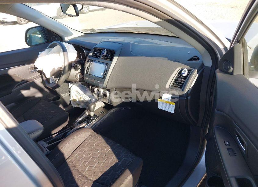 Photo 5 of 2024 Mitsubishi Outlander SPORT 2.0 ES (VIN JA4ARUAU8RU005840)