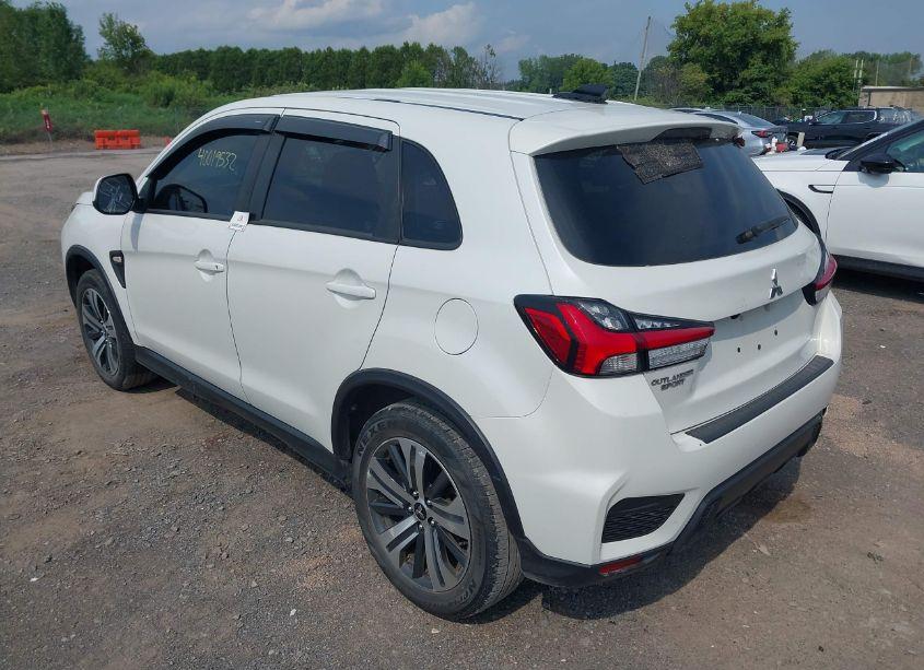 Photo 3 of 2021 Mitsubishi Outlander SPORT 2.0 BE AWC/2.0 ES AWC/2.0 LE AWC/2.0 SE AWC (VIN JA4ARUAU9MU031601)