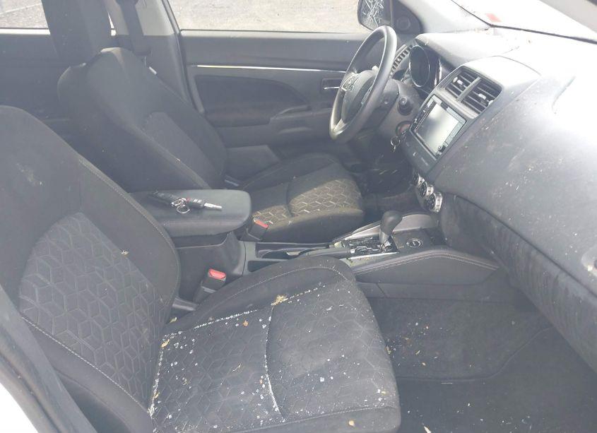 Photo 5 of 2021 Mitsubishi Outlander SPORT 2.0 BE AWC/2.0 ES AWC/2.0 LE AWC/2.0 SE AWC (VIN JA4ARUAU9MU031601)