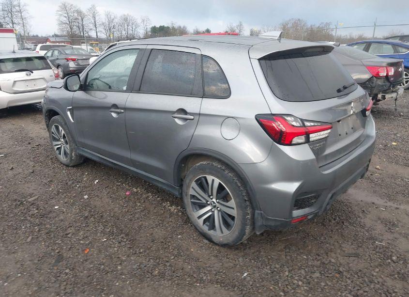 Photo 3 of 2022 Mitsubishi Outlander SPORT 2.0 SE (VIN JA4ARUAU9NU000575)