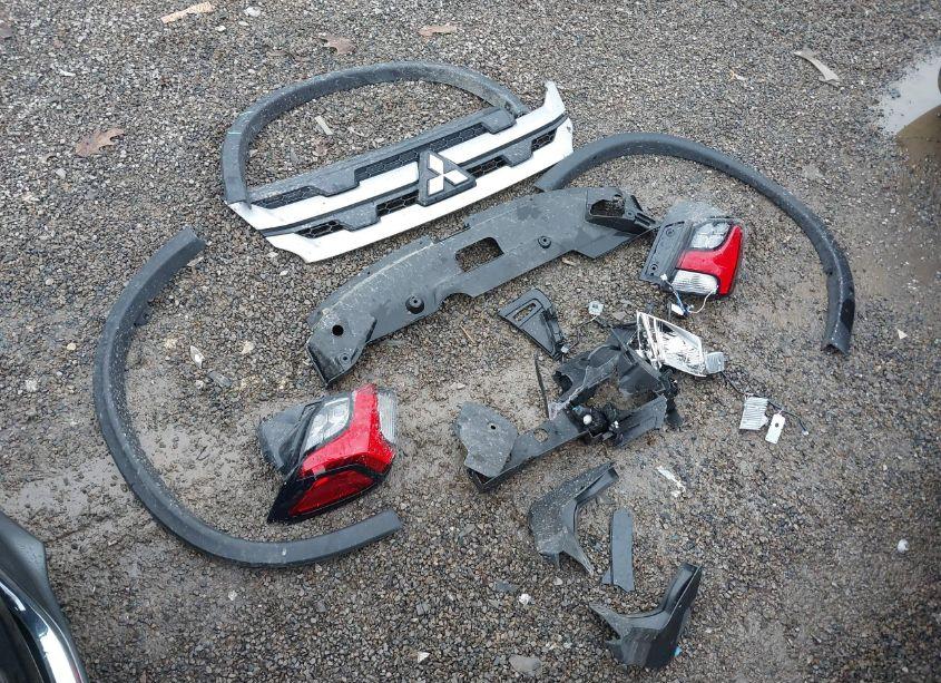 Photo 18 of 2023 Mitsubishi Outlander SPORT 2.0 ES (VIN JA4ARUAU9PU010915)