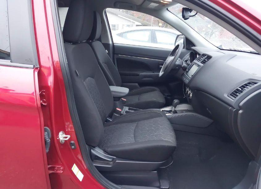 Photo 5 of 2023 Mitsubishi Outlander SPORT 2.0 ES (VIN JA4ARUAU9PU010915)