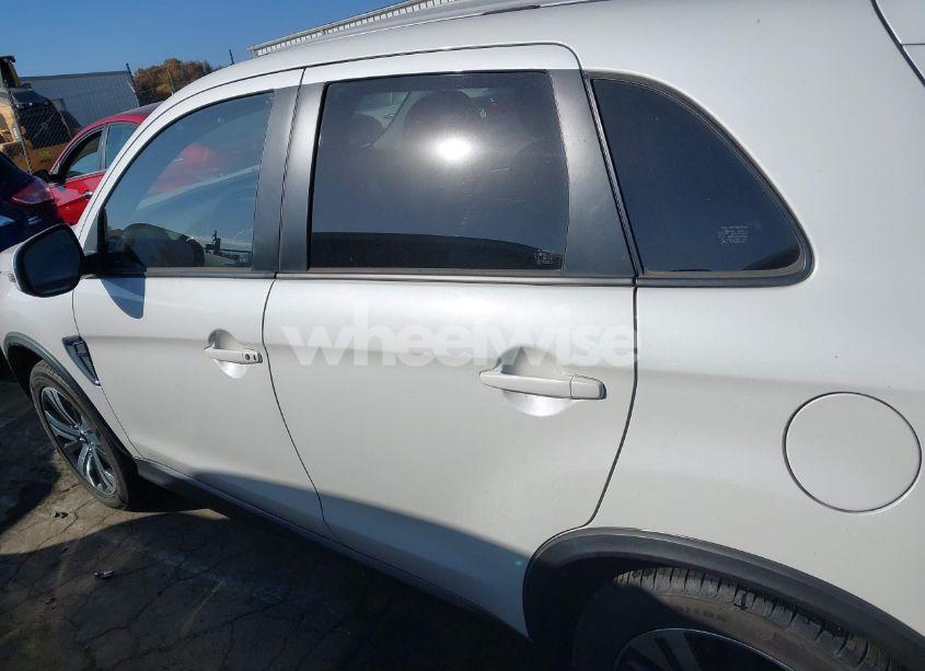 Photo 14 of 2021 Mitsubishi Outlander SPORT 2.0 BE /2.0 ES /2.0 LE /2.0 SE (VIN JA4ARUAUXMU017724)