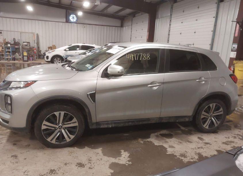 Photo 14 of 2021 Mitsubishi Outlander SPORT 2.0 BE AWC/2.0 ES AWC/2.0 LE AWC/2.0 SE AWC (VIN JA4ARUAUXMU018162)