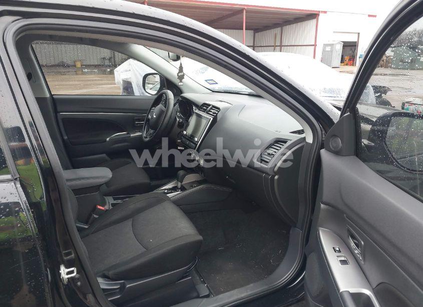 Photo 5 of 2021 Mitsubishi Outlander SPORT 2.0 BE AWC/2.0 ES AWC/2.0 LE AWC/2.0 SE AWC (VIN JA4ARUAUXMU030148)