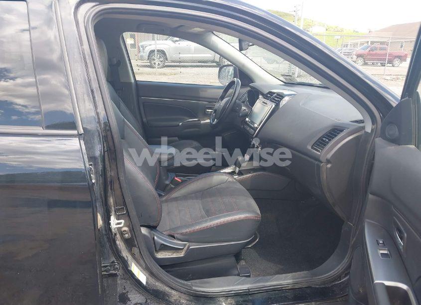 Photo 5 of 2024 Mitsubishi Outlander SPORT 2.0 SE AWC (VIN JA4ARUAUXRU001692)