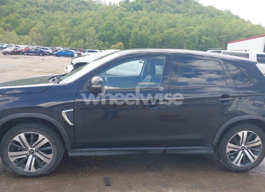 Photo 6 of 2024 Mitsubishi Outlander SPORT 2.0 SE AWC (VIN JA4ARUAUXRU001692)