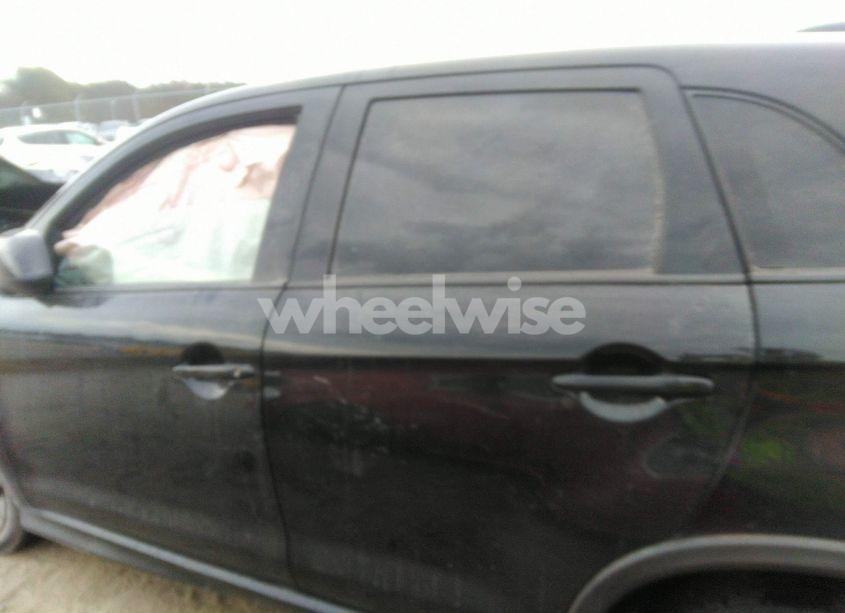 Photo 13 of 2024 Mitsubishi Outlander SPORT 2.0 LE (VIN JA4ARUAUXRU002356)