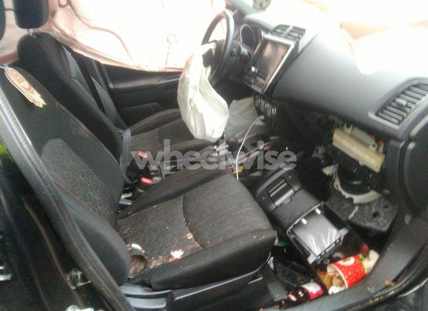 Photo 5 of 2024 Mitsubishi Outlander SPORT 2.0 LE (VIN JA4ARUAUXRU002356)