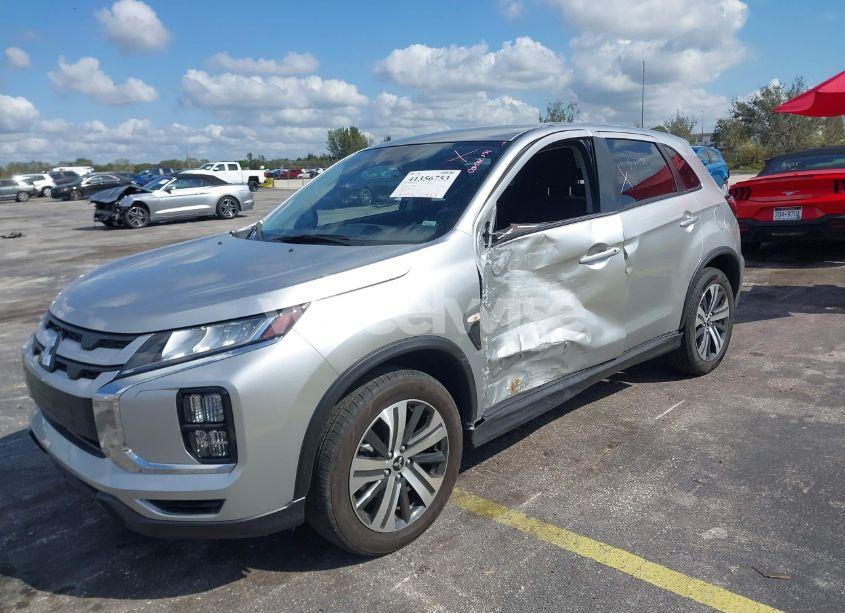 Photo 2 of 2024 Mitsubishi Outlander SPORT (VIN JA4ARUAUXRU009159)