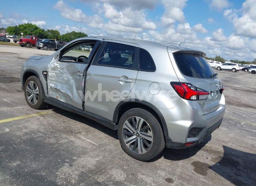 Photo 3 of 2024 Mitsubishi Outlander SPORT (VIN JA4ARUAUXRU009159)