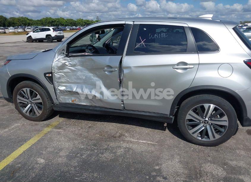 Photo 6 of 2024 Mitsubishi Outlander SPORT (VIN JA4ARUAUXRU009159)