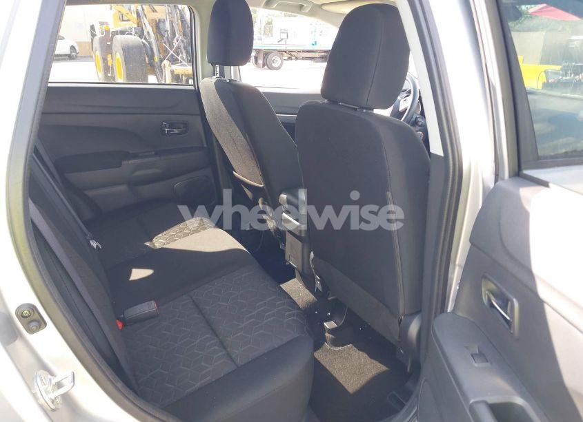 Photo 8 of 2024 Mitsubishi Outlander SPORT (VIN JA4ARUAUXRU009159)