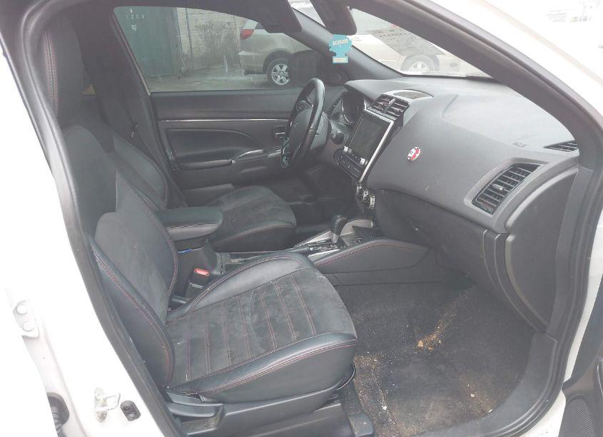 Photo 5 of 2021 Mitsubishi Outlander SPORT 2.4 GT AWC (VIN JA4ARVAW2MU002657)