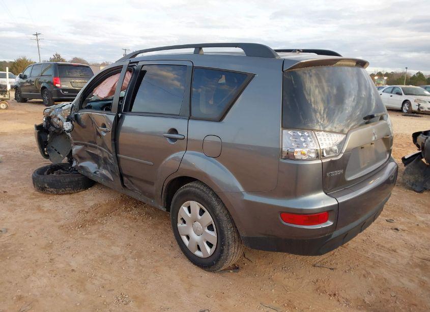 Photo 3 of 2011 Mitsubishi Outlander ES (VIN JA4AS2AW0BU016881)