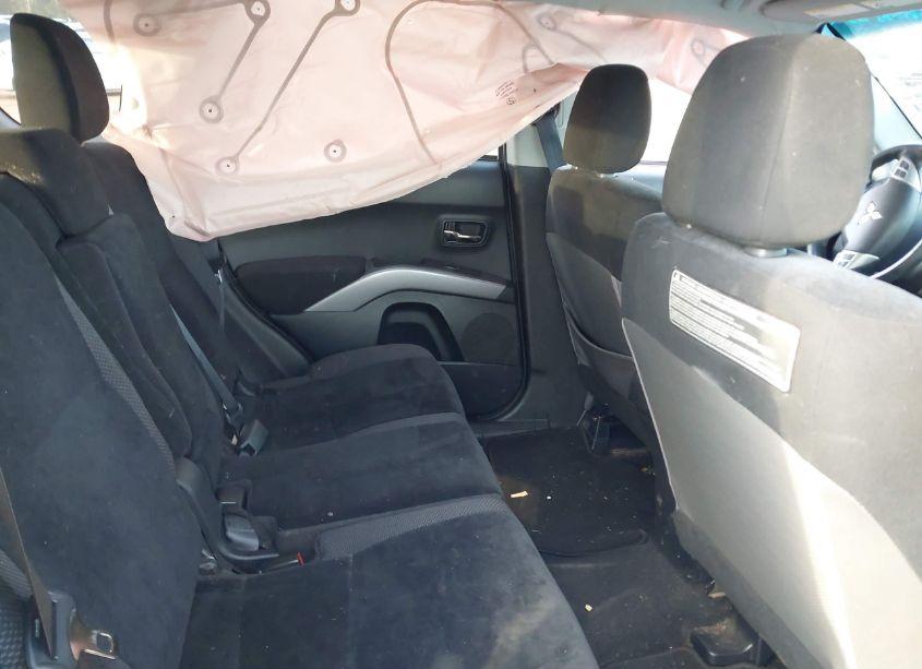 Photo 8 of 2011 Mitsubishi Outlander ES (VIN JA4AS2AW0BU016881)