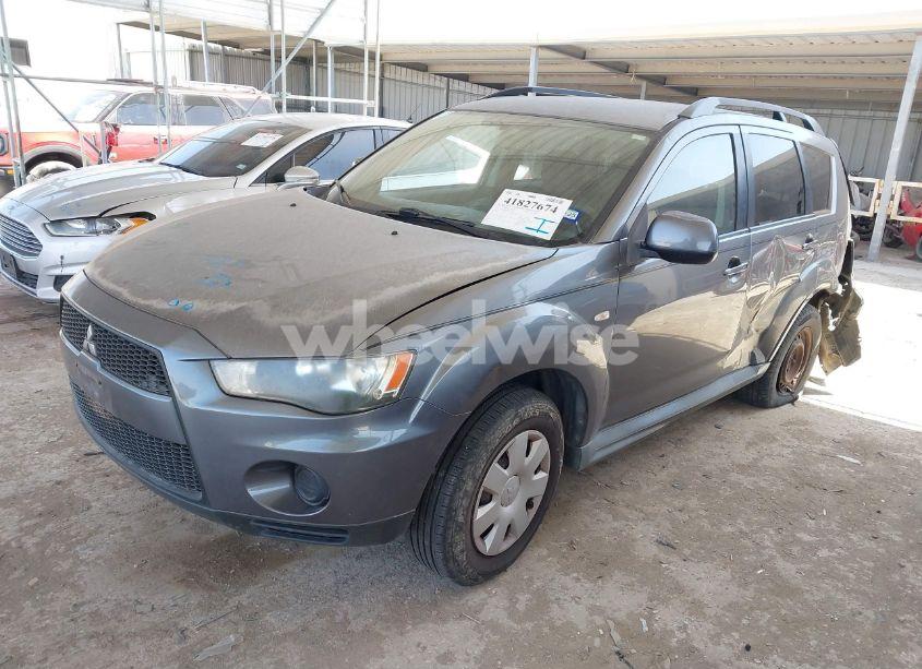 Photo 2 of 2011 Mitsubishi Outlander ES (VIN JA4AS2AW3BU036686)