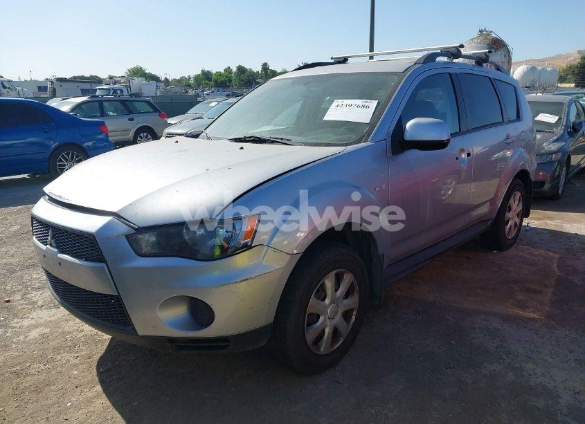 Photo 2 of 2012 Mitsubishi Outlander ES (VIN JA4AS2AW8CU031971)
