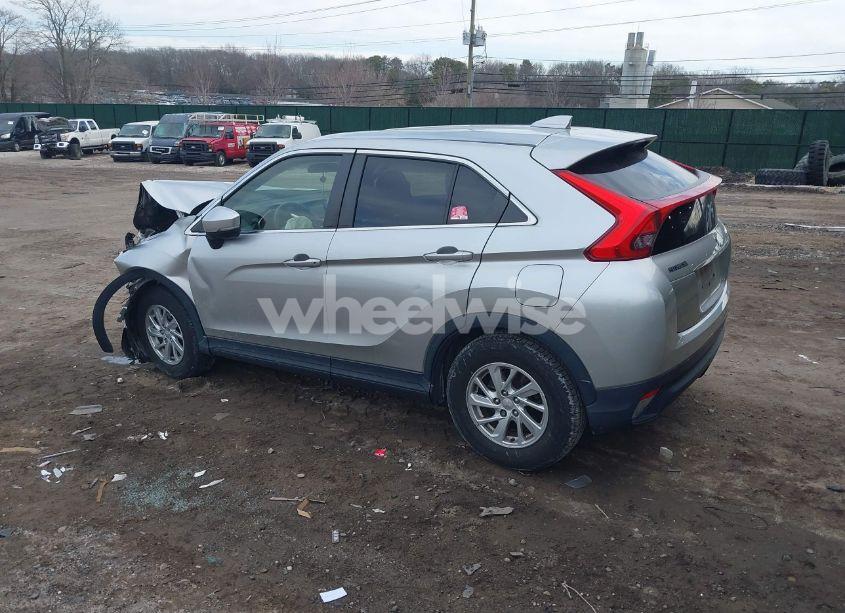 Photo 3 of 2018 Mitsubishi Eclipse CROSS ES (VIN JA4AS3AA1JZ066717)