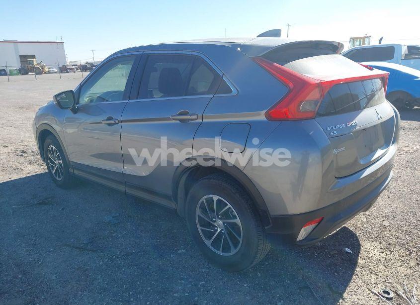 Photo 3 of 2020 Mitsubishi Eclipse CROSS ES 1.5T (VIN JA4AS3AA3LZ036167)