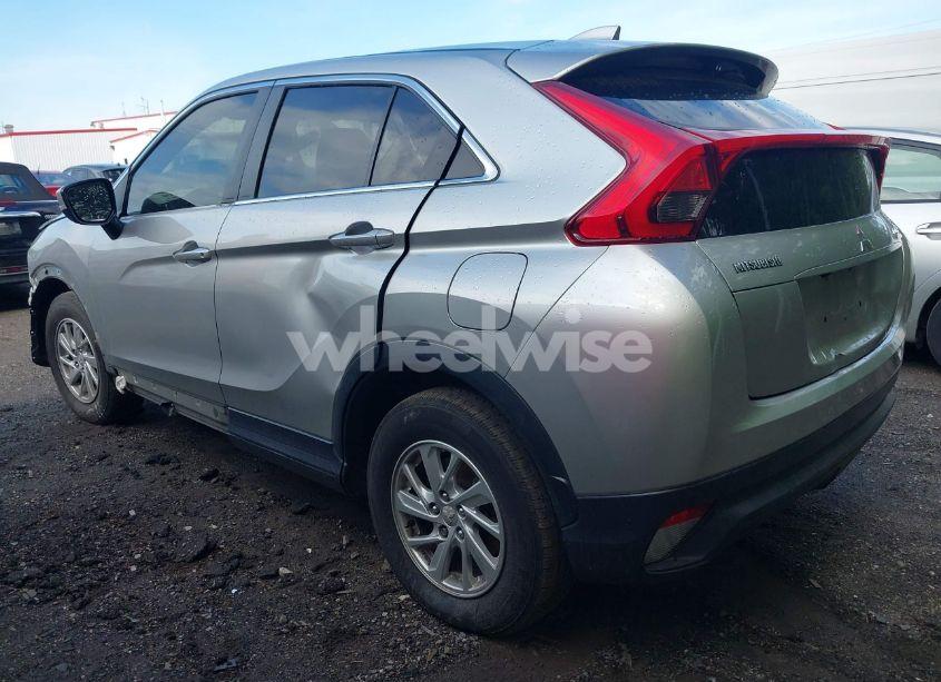 Photo 3 of 2019 Mitsubishi Eclipse CROSS ES (VIN JA4AS3AAXKZ049738)