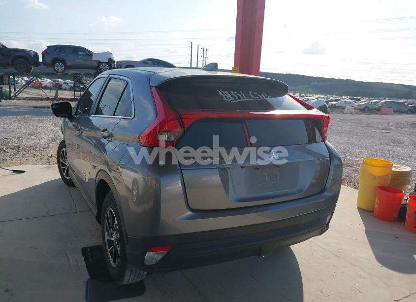Photo 3 of 2020 Mitsubishi Eclipse CROSS ES 1.5T (VIN JA4AS3AAXLZ015347)