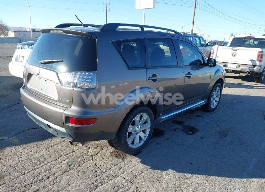 Photo 4 of 2011 Mitsubishi Outlander SE (VIN JA4AS3AW2BU034241)