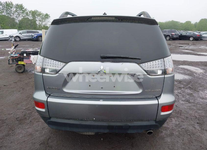 Photo 16 of 2013 Mitsubishi Outlander SE (VIN JA4AS3AW2DU013649)