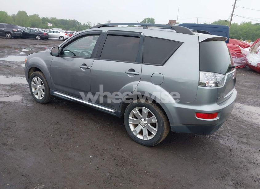 Photo 3 of 2013 Mitsubishi Outlander SE (VIN JA4AS3AW2DU013649)