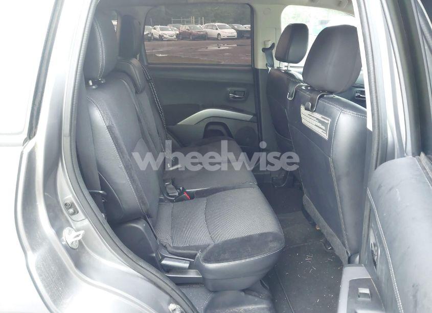 Photo 8 of 2013 Mitsubishi Outlander SE (VIN JA4AS3AW2DU013649)