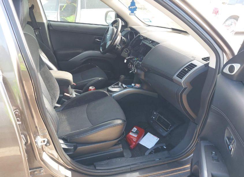 Photo 5 of 2013 Mitsubishi Outlander SE (VIN JA4AS3AW3DU013191)