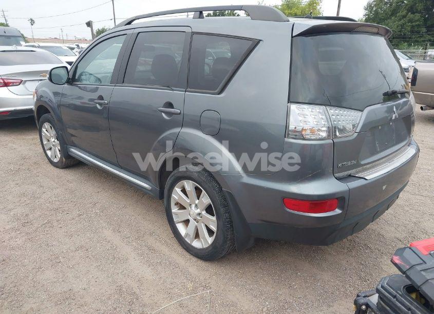 Photo 3 of 2011 Mitsubishi Outlander SE (VIN JA4AS3AW4BU023760)