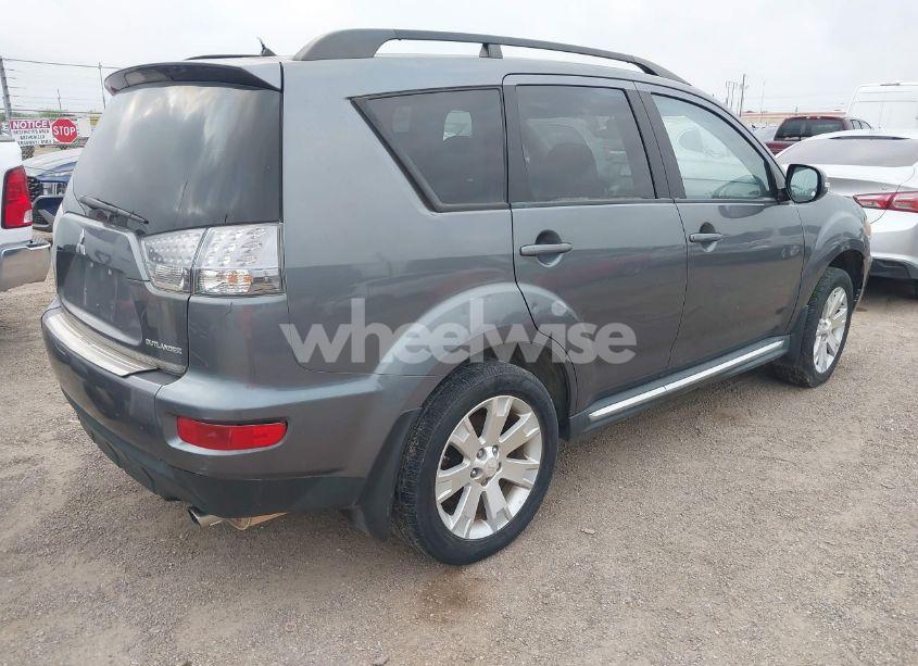 Photo 4 of 2011 Mitsubishi Outlander SE (VIN JA4AS3AW4BU023760)